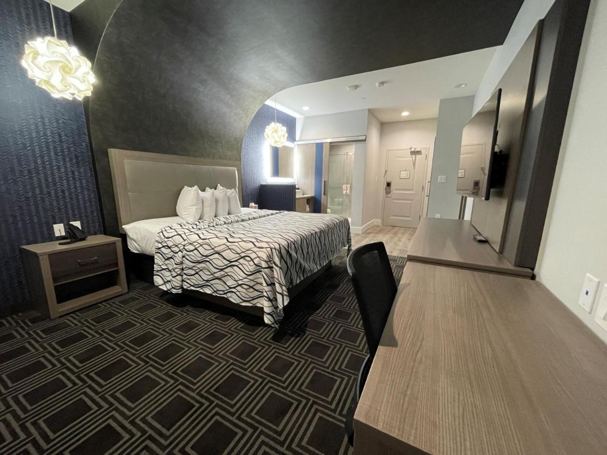 Palace Blue Houston East Beltway 8 Cloverleaf