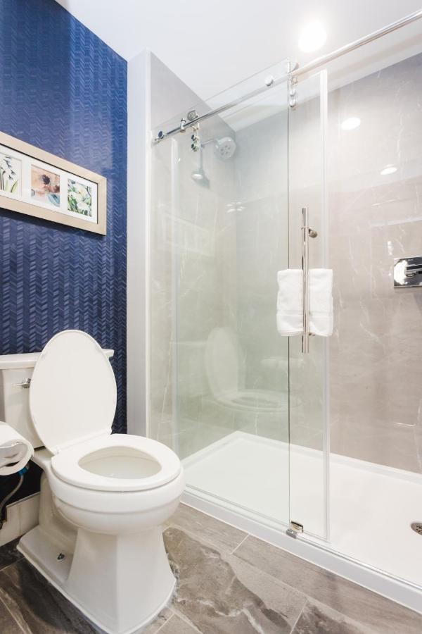 Otel Palace Blue Houston East Beltway 8 4*